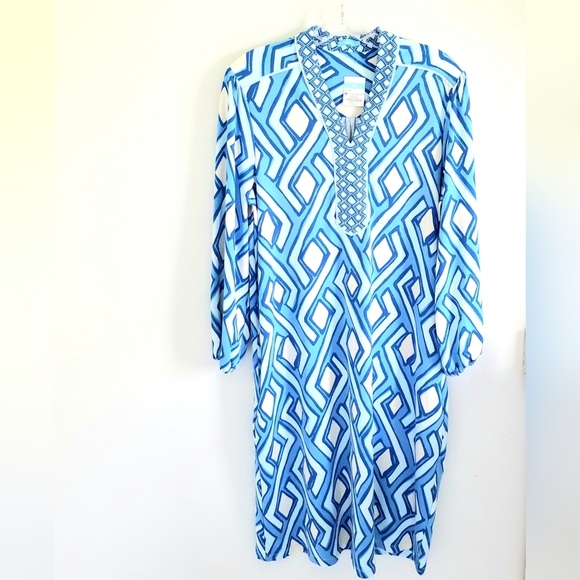 J. McLaughlin Dresses & Skirts - J. McLaughlin blue off-white Catalina cloth Emer dress NWT